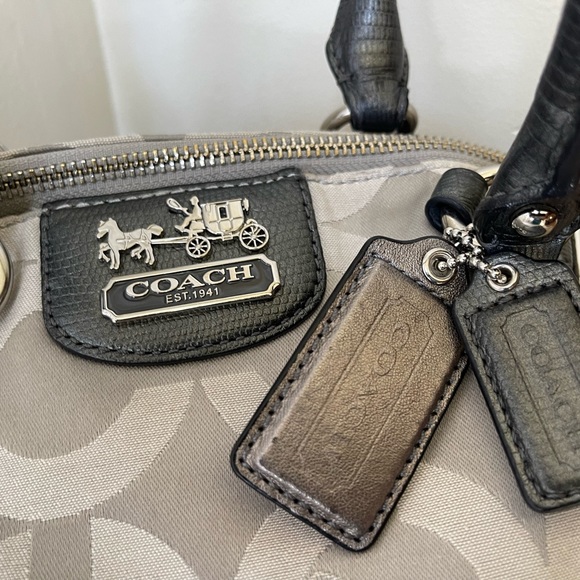 EUC Coach satchel/Shoulder bag - Picture 2 of 7